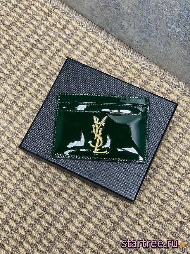 YSL CASSANDRE card case in patent leather in Green - 1