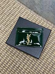 YSL CASSANDRE card case in patent leather in Green - 1