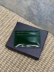 YSL CASSANDRE card case in patent leather in Green - 3