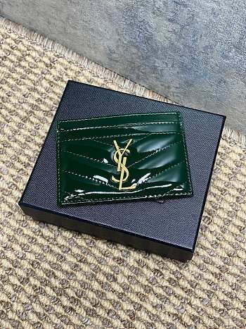 YSL CASSANDRE MATELASSÉ card case in patent leather in Green