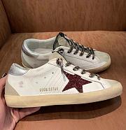 Golden Goose Sneakers 002 - 1