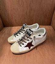Golden Goose Sneakers 002 - 5