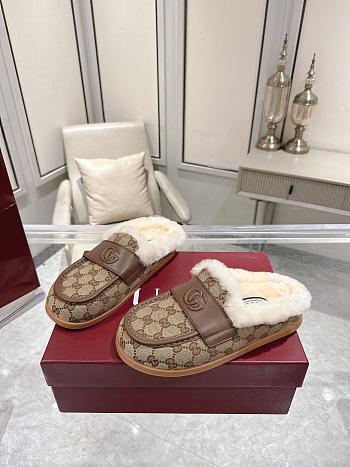 Gucci Slippers 016