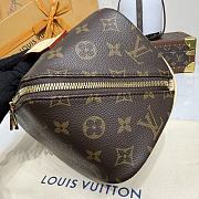 Louis Vuitton Toiletry Bag M11750-24-13*13CM - 2