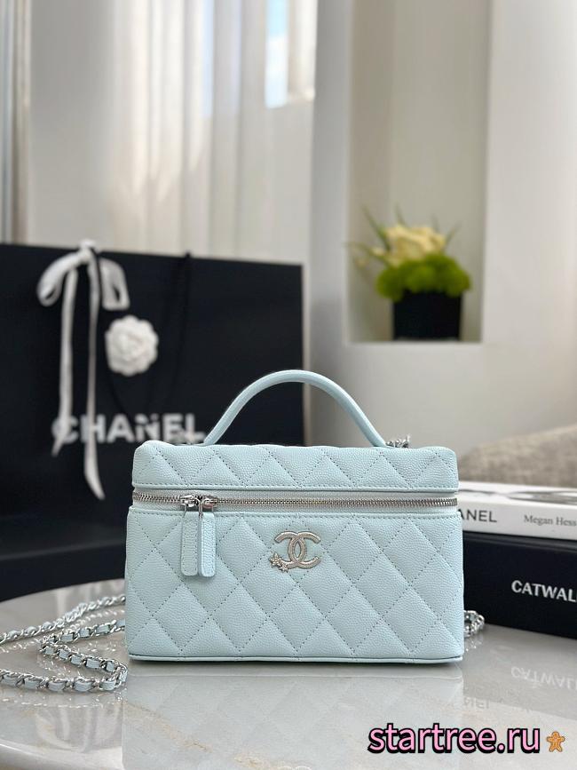 Chanel Vanity with chain Shiny grained calfskin Baby Blue-17*19.5*5cm - 1
