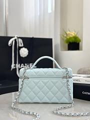 Chanel Vanity with chain Shiny grained calfskin Baby Blue-17*19.5*5cm - 4