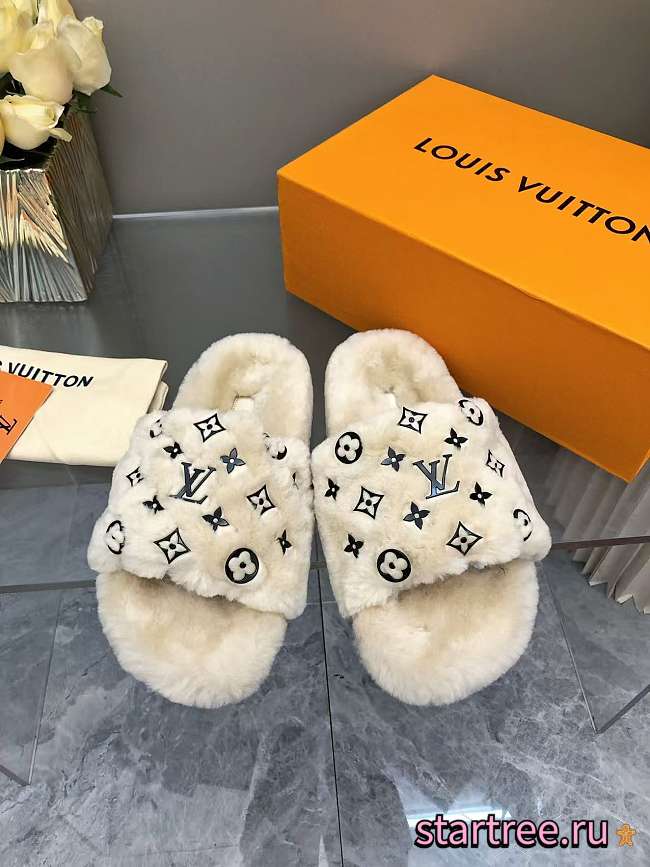 Louis Vuitton Slippers 033 - 1
