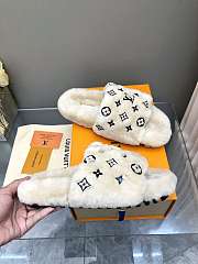 Louis Vuitton Slippers 033 - 6