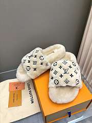 Louis Vuitton Slippers 033 - 5