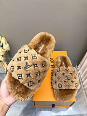 Louis Vuitton Slippers 035 - 4