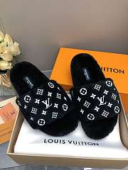Louis Vuitton Slippers 036 - 4