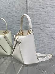 Dior 2025 Bow Bag White-28cm  - 3