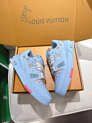 Louis Vuitton Sneakers 048 - 3