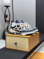 Louis Vuitton Sneakers 049 - 1