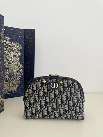 Dior 30 Montaigne Aphrodite Pouch-23 x 16 x 8 cm