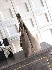 Chanel Medium HOBO BAG Suede Calfskin, Lambskin & Gold-Tone Metal Dark Grey-29*35*13cm - 2