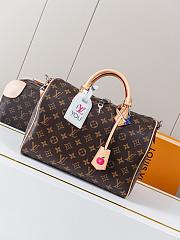 Speedy Soft 30 Crafty Monogram Canvas M12803-30CM - 1