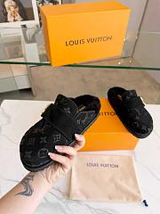 Louis Vuitton Slippers 038 - 4