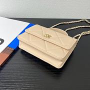 Chanel 25k Backpack With Handle Caviar Beige-18*14*5cm   - 4
