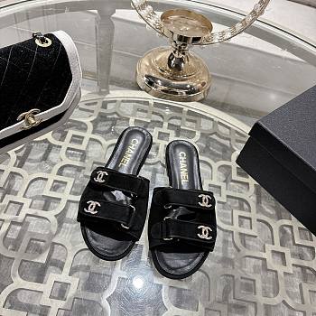 Chanel Slippers 013