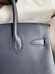 Hermes 25 Birkin Bag In Epsom leather Navy and Gold Hardware - 3