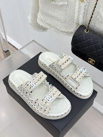 Chanel Slippers 017