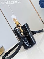 Louis Vuitton Capucines BB Black M12944-21x14x8cm - 4