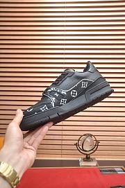 Louis Vuitton Sneakers 050 - 3