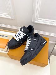 Louis Vuitton Sneakers 051 - 2