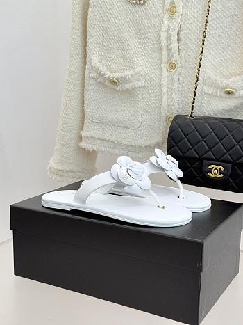 Chanel Slippers 018