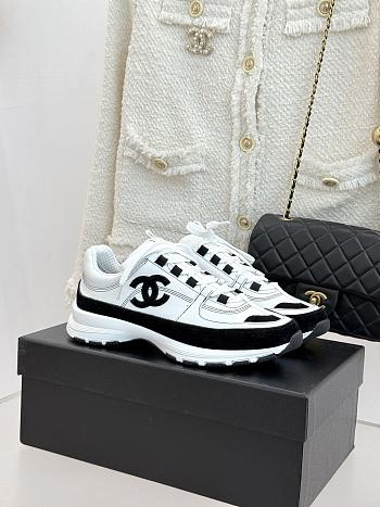 Chanel Sneakers 027
