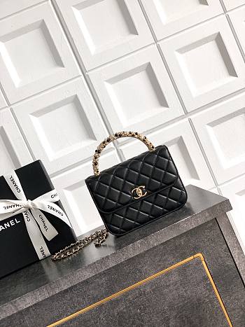 Chanel 26C Cruise Bag With Pearl handle 10.5*15*5.5cm