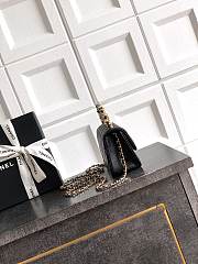 Chanel Small 26C Cruise Bag With Pearl handle  - 3