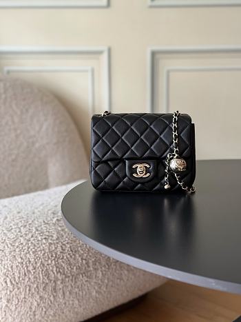 Chanel 23C Classic mini flap Lamskin Black-12*18*7cm