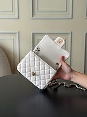 Chanel 23C Classic mini flap Lamskin White-12*18*7cm - 5