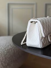 Chanel 23C Classic mini flap Lamskin White-12*18*7cm - 4