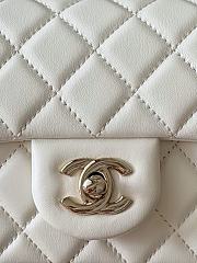 Chanel 23C Classic mini flap Lambskin White-13*20*7cm - 4