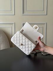 Chanel 23C Classic mini flap Lambskin White-13*20*7cm - 3