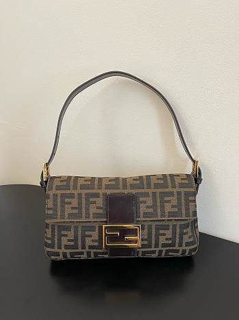 Fendi Vintage Baguette Gold Hardware-26*15*4cm