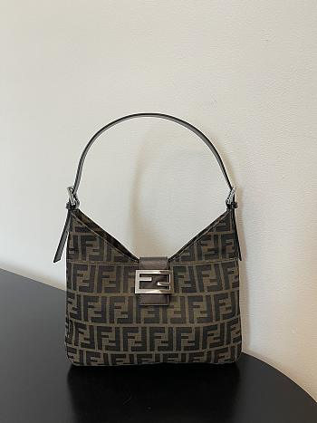 Fendi Vintage Croissant Sliver Hardware-29*25*4cm