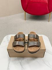 Louis Vuitton Slippers 043 - 4