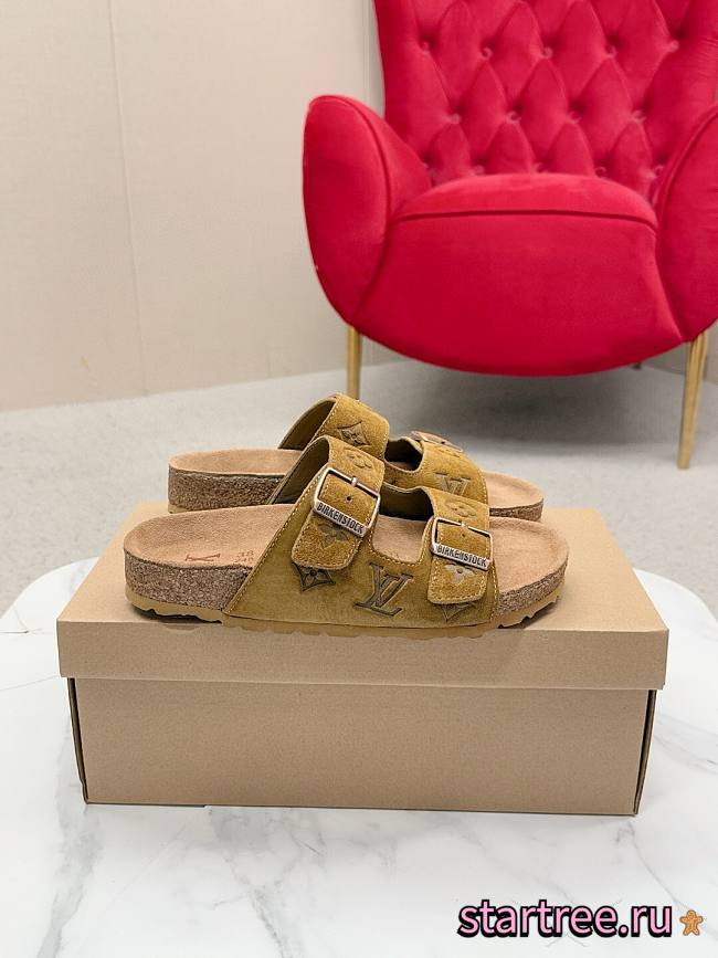 Louis Vuitton Slippers 044 - 1
