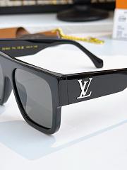 Louis Vuitton Sunglasses 010 - 5