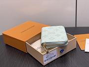 Louis Vuitton Wallet M27722-11*8.5*1CM - 5