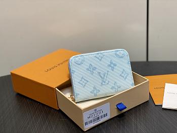 Louis Vuitton Wallet M27721-11*8.5*1CM