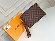 Louis Vuitton City Pouch M63447-16*23*0.3cm - 2