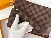 Louis Vuitton City Pouch M63447-16*23*0.3cm - 4