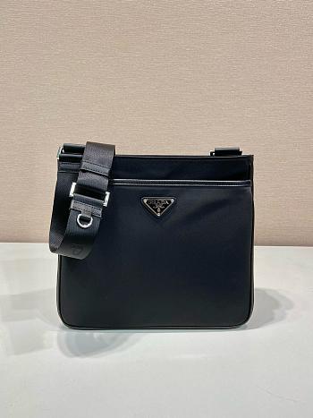 Prada Re-Nylon and Saffiano shoulder bag-28*25*6cm
