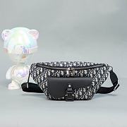  Dior Saddle waist bag Blue Oblique jacquard and black grained calfskin - 1