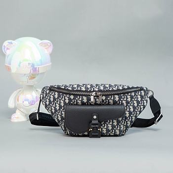  Dior Saddle waist bag Blue Oblique jacquard and black grained calfskin